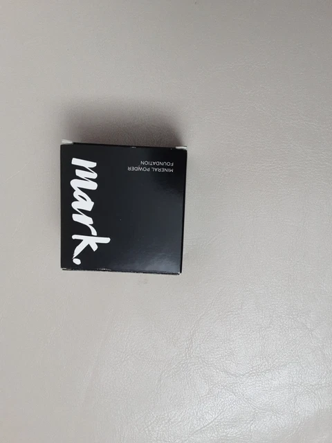 Base mineral en polvo suelta Avon Mark ~ desnuda