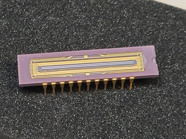 RETICON LINEAR PHOTODIODE Array Imager Image Sensor RL2048 RL2048DAG ...