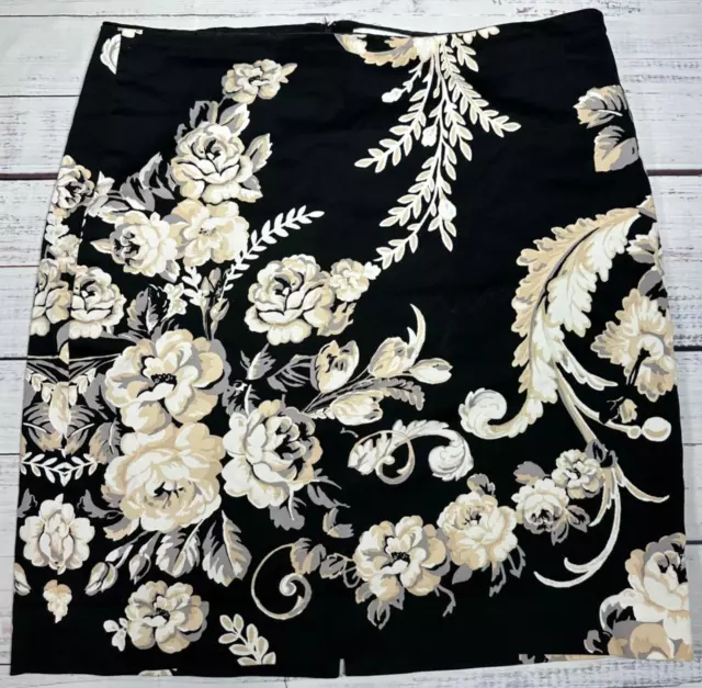 White House Black Market Black Floral Skirt Womens Sz 10 Cotton Blend Lined Vent