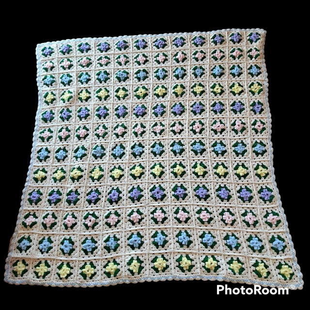 Manta cuadrada de ganchillo 3D floral afgana hecha a mano 58x56