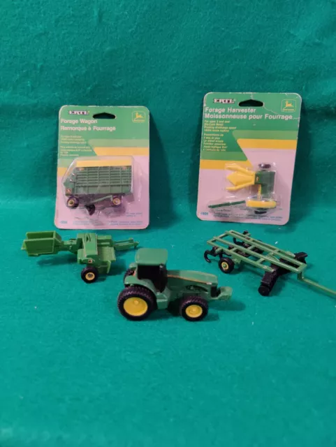1/64 John Deere Lot of 5 3594 tractor, forage harvester and wagon, ripper, Ertl