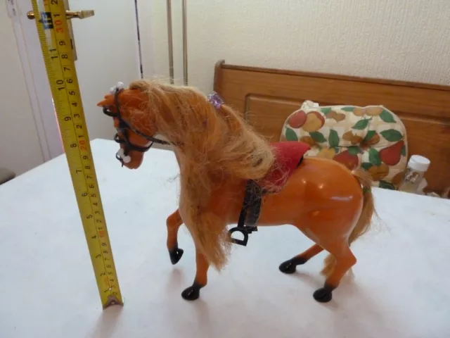 Horse for Dolls 11"  no brand  70/80's vintage suits Sindy/Barbie/Action Girl