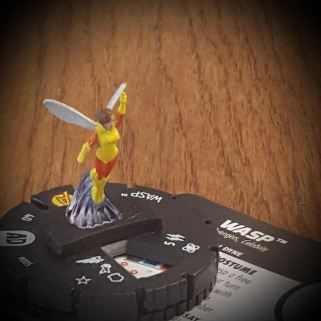 WASP  Avengers Defenders War Heroclix COMMON #005