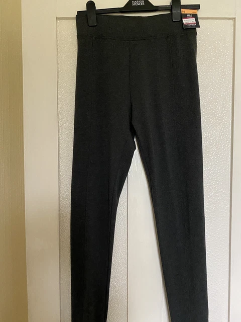 WORKOUT BY ATMOSPHERE SIZE 10. Black Green Sports Top 1.50
