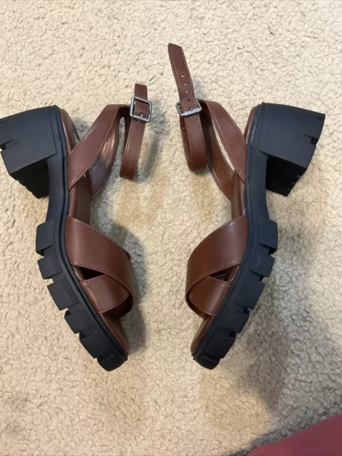 Steve Madden Platform Heel Ankle Strap Sandals Size 9 Brown/black