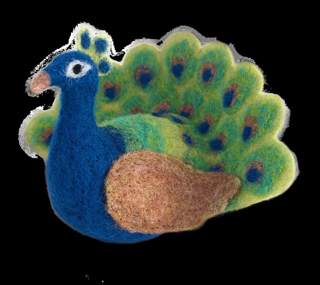 Kit de fieltro de agujas ""Fabulous Peacock"" de The Crafty Kit Company