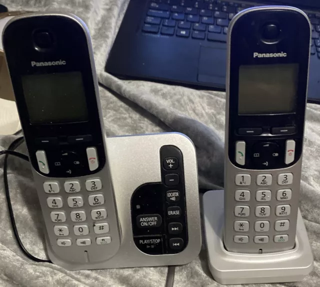 Panasonic KX-TGC220E Doppio telefono domestico senza fili con segreteria telefonica