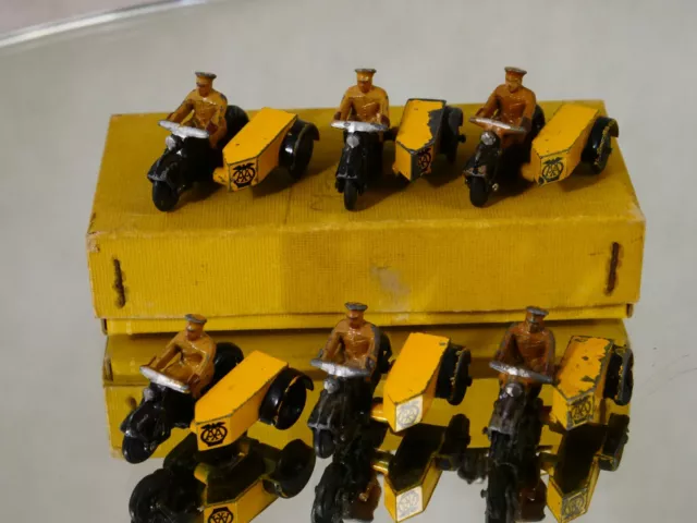 Dinky Toys GB n° 270  Motor Cycle Patrol Boîte revendeur de 6 Motocycliste Moto