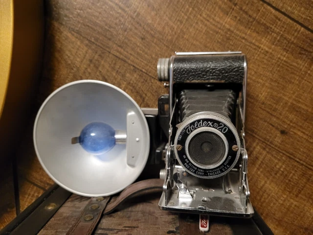 Vintage Foldex 20 Folding Film Camera 86mm Octvar Lens