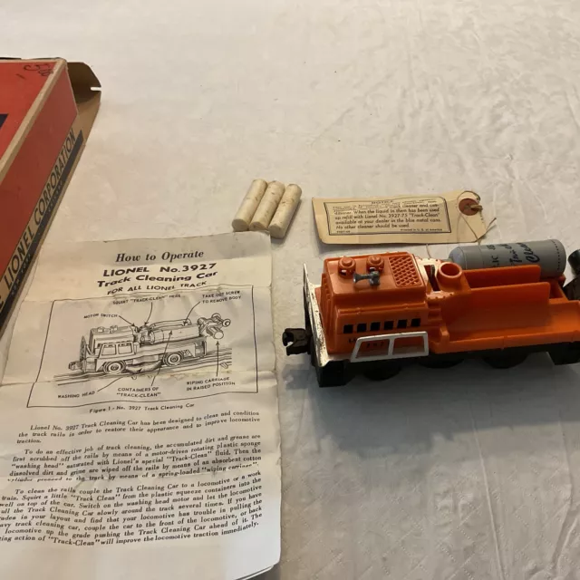 VINTAGE 1950s LIONEL TRAINS O GAUGE #3927 TRACK CLEANING TRAIN CAR With Instrc.