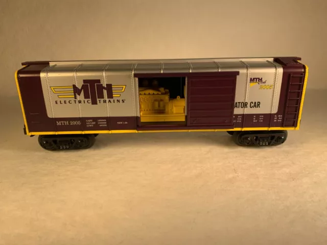 MTH RAILKING 30-74223, MTHRRC 2005 ROUNDED ROOF BOX CAR w/GENERATOR, OB