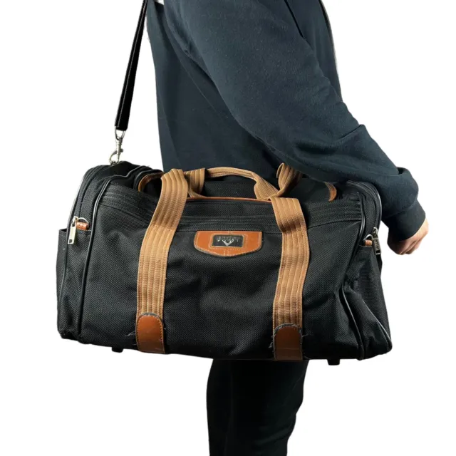 Antler Hand Luggage Bag Black 40ltr Weekend Travel Bag Shoulder Strap Gym Duffle