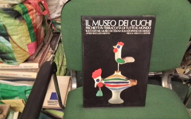 Il Museo dei Cuchi , Fischietti in terracotta di tutto Il mondo, 1992 , 7gn26 Il Museo dei Cuchi , Fischietti in terracotta di tutto Il mondo, 1992 , 7gn26