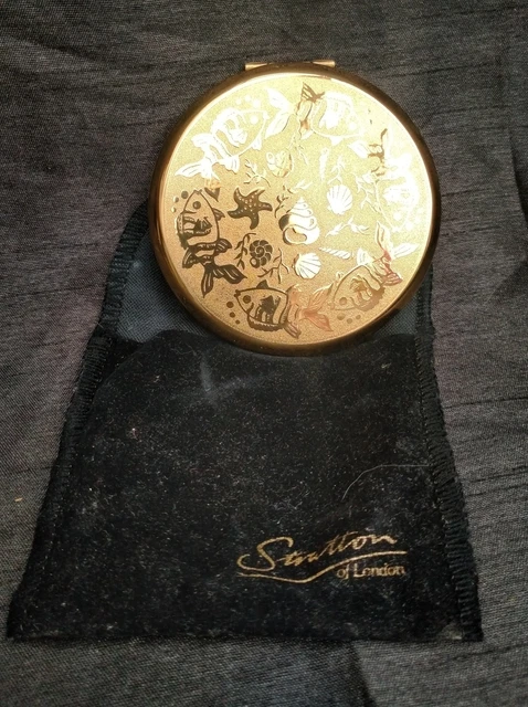 Vintage Gold Stratton Powder Compact in Pouch Sea Life Pattern #0012 Great Condi