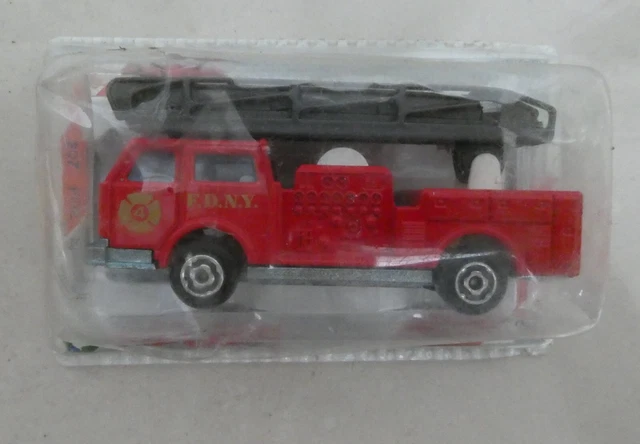 MAJORETTE SERIE 300 Camion Mercedes Et Semi Transfrigo Quasi Neuf En Blister EUR 20,00 - FR