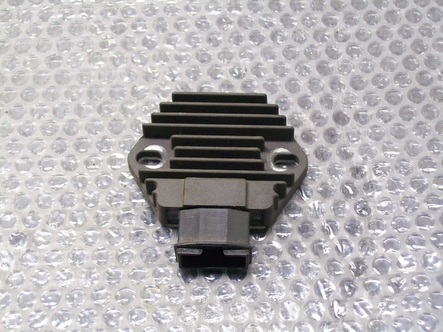 Régulateur De Tension NEUF Pour HONDA CB 125 / CB 125 S (1973 à 1975) - Modèle RT-H-C170 - Noir