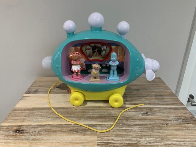 RARE IN THE Night Garden Musical Activity Pinky Ponk Figures