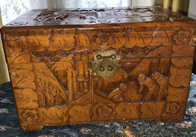 Vintage Chinese Handcarved Wood Camphor Storage Box/Chest Jewellery  Decorative