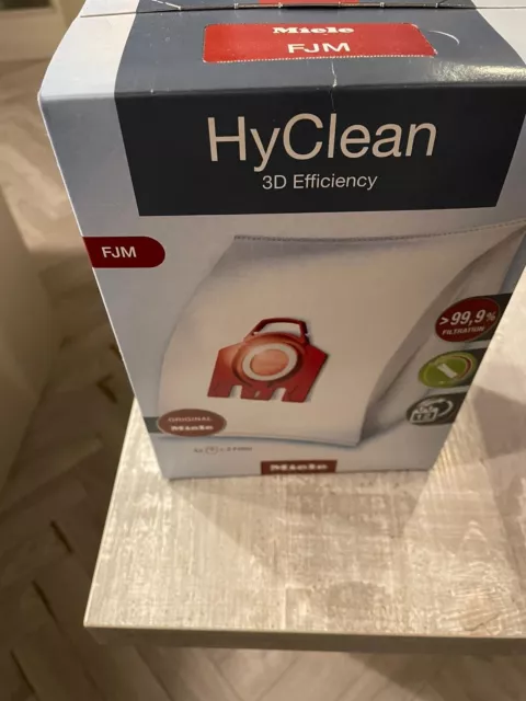 Miele HyClean FJM 3D Efficiency Dustbags for Bagged Miele Vacuum Cleaners, Red