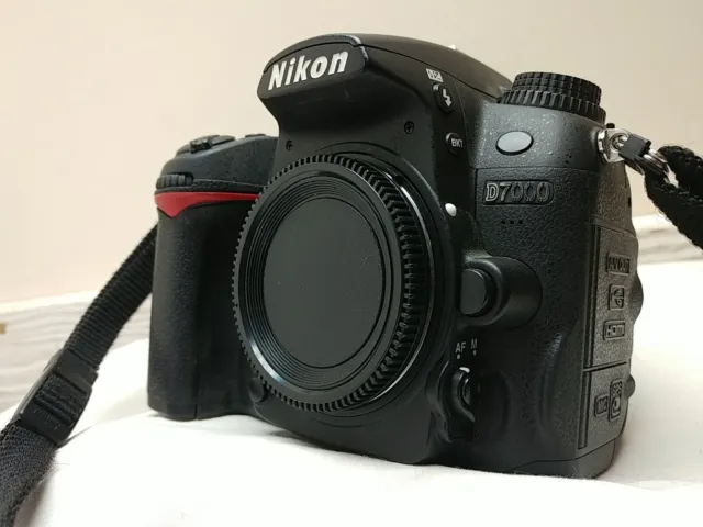 Nikon D7000 16.2 MP DSLR Digital Camera Body Only shutter count 10k