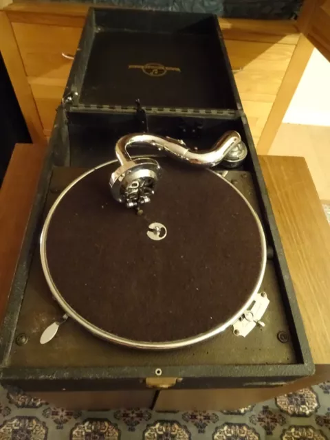 Grafonola - Columbia viva tonal (with winder, mechanism ok)