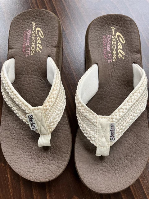 Skechers yoga foam beige online