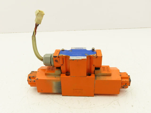 Yuken T-DSG-01-3C40-D24-50 Directional Control Solenoid Valve 24V 4/3 NG6 D03