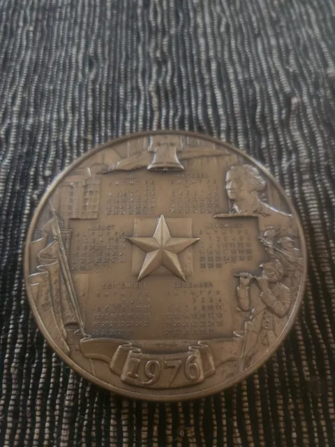 1976 Franklin Mint Annual Calendar Coin