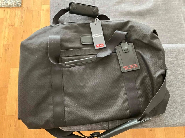 Tumi corporate collection weekender duffel sale
