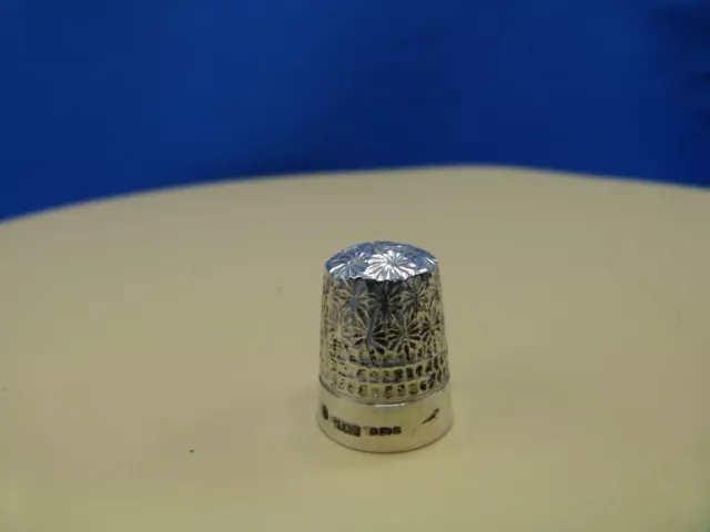 Solid silver Thimble hallmarked James Swann & Son