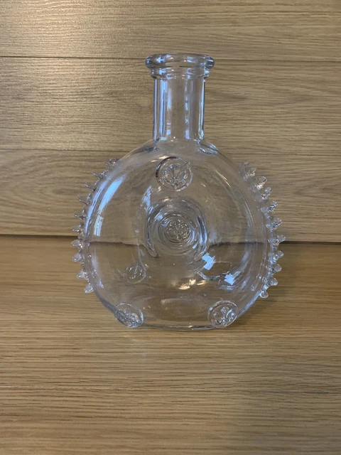 E Remy Martin Louis XIII Cognac Baccarat Crystal Bottle Glass Decanter Cracked