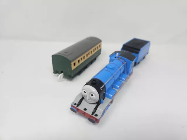 Thomas & Friends Trackmaster Gordon Coach Motorized Engine TOMY Plarail EUC
