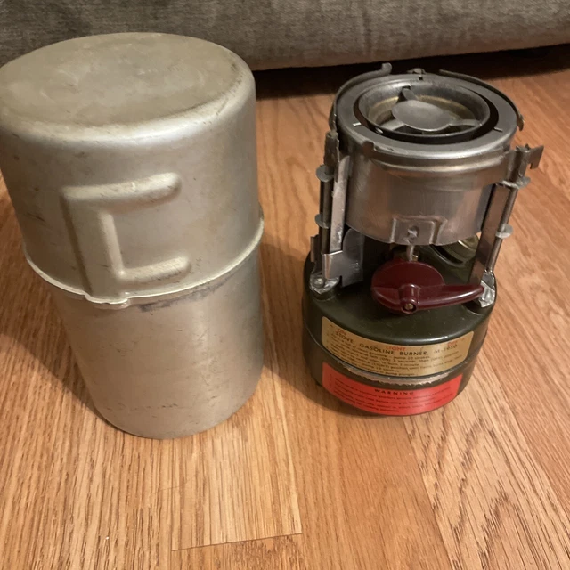 1964 US Rogers M-1950 One-Burner Gas Cook Stove Case, Wrench