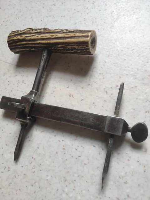 OUTIL ANCIEN - COMPAS - BOURRELIER SELLIER ÉBÉNISTE MENUISIER