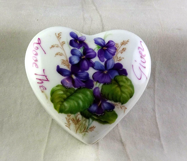 Chamart Limoges Vintage Porcelain Keepsake Trinket Heart Box w/Lid