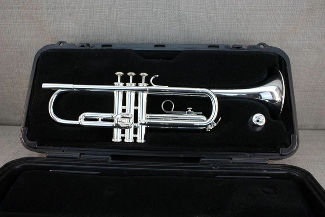 Selmer/Bach/Bundy Bb Beginner/Student Silver Trumpet Selmer/Bach/Bundy Bb Beginner/Student Silver Trumpet