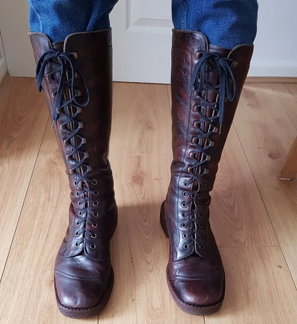 VINTAGE 1973 MENS Knee High fur lined Boots in Brown Size 10 Made in
