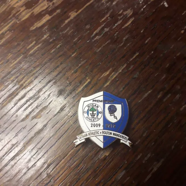 Wigan Athletic FC vs Bolton Wanderers Football Pin Badge. Premier League 2009/10