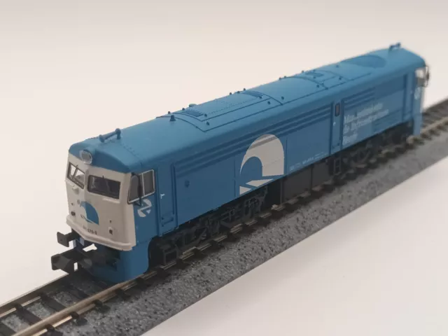 Locomotora Serie 321 Arnold Ref. : HN2243S Digital con sonido con librea RENFE M