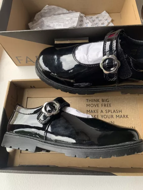 New In Box Start Rite Destiny Girls Black Patent School Shoe Size UK 11.5 F