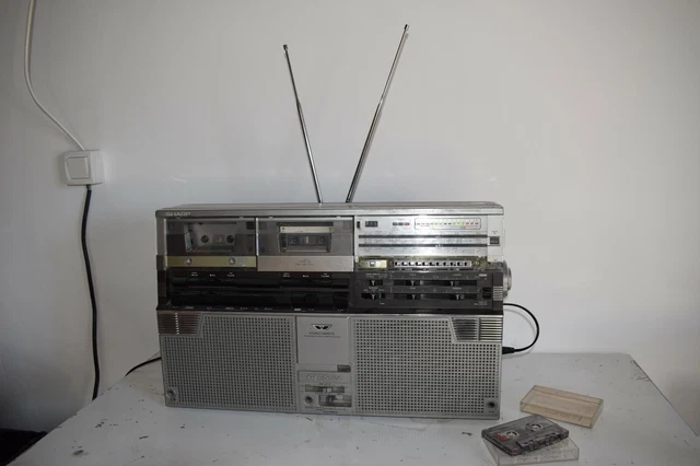 Lecteur double cassettes Ghetto Blaster Boombox Sharp WQ