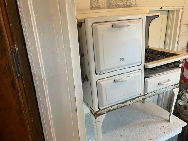 Vintage American Stove Clark Jewel circa 1920's