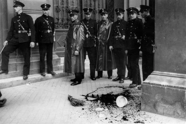 STUDENTS RIOT AT the University of Vienna Austria 1930 Old Historic ...