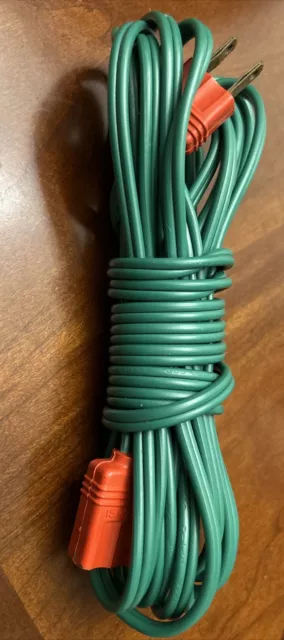 GEM Electric extension Cord Green Red 15a 125v Vintage Christmas Excellent EUC 3