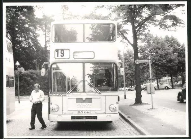 Fotografie Bus MAN-Büssing, Doppeldecker-Omnibus der Linie 19 Richtung Platz de