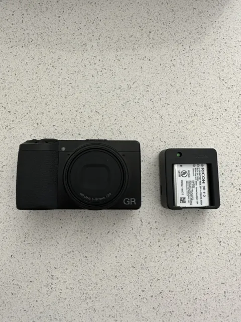 Ricoh GR III Digital Compact Camera, 24mp, 28mm F 2.8 Lens with Touch Screen LCD