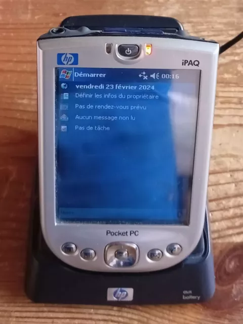 PDA Ipaq HP H4150 - Assistant numérique personnel type Pocket PC (2004)