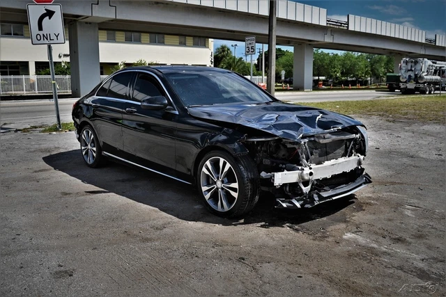 2016 Mercedes-Benz C-Class C 300