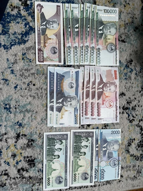 Laos Unc Kip Bundle 831000 Kip