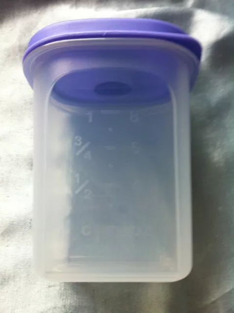 Tupperware Eidgenosse 350 ml Vorratsdose ölkännchen Schüttdose Mess and go blau